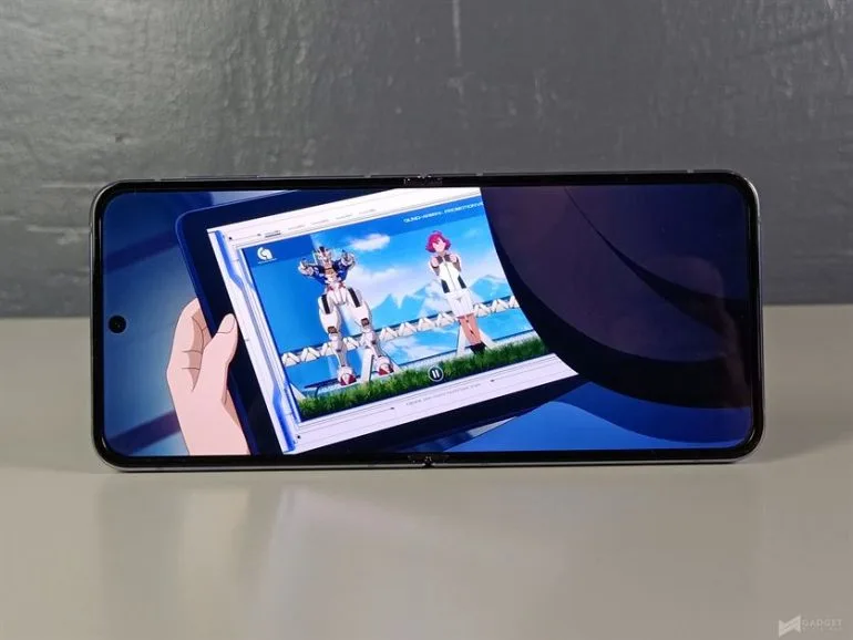 Samsung Galaxy Z Flip4 5G Review (33)