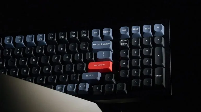 OnePlus Featuring - Keychron keyboard - 2