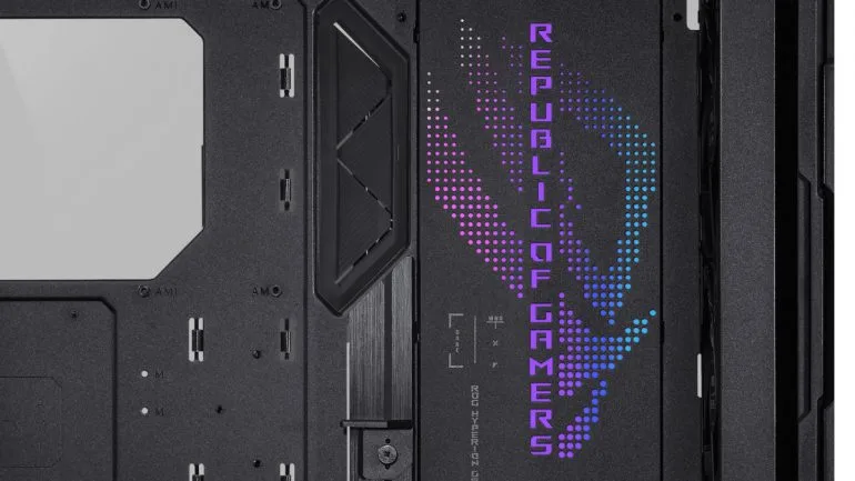 ROG Hyperion GR701 - CES 2023 - interior