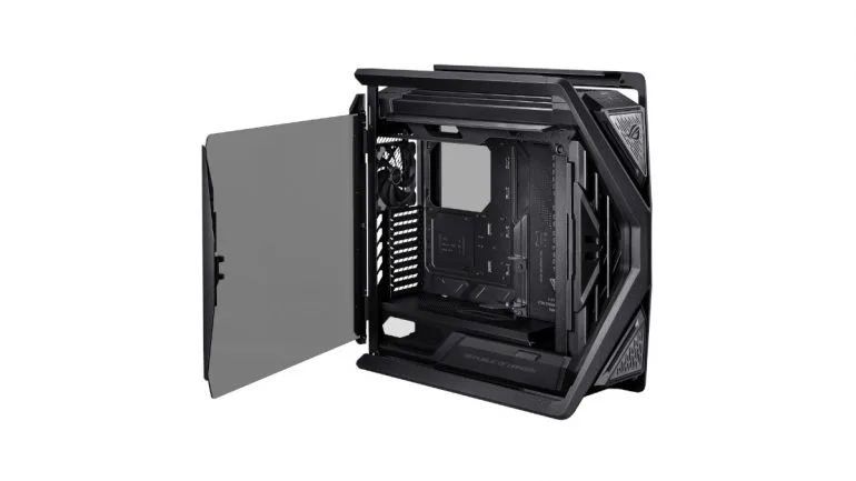 ROG Hyperion GR701 - CES 2023 - open