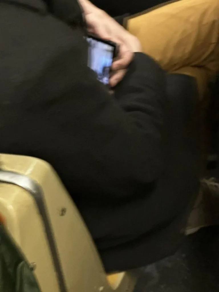 Google Pixel Fold - alleged NYC Subway - 3