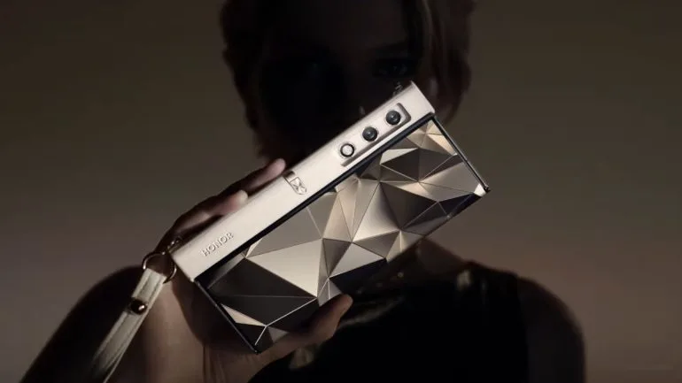 HONOR Magic V Purse concept device 5
