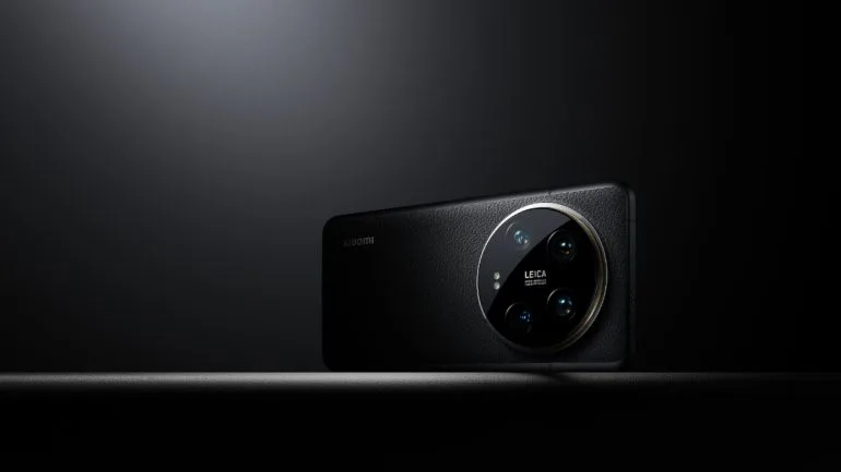 Xiaomi 14 Ultra global launch black