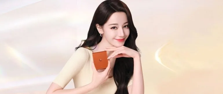 Motorola Moto Razr 50 China launch 2