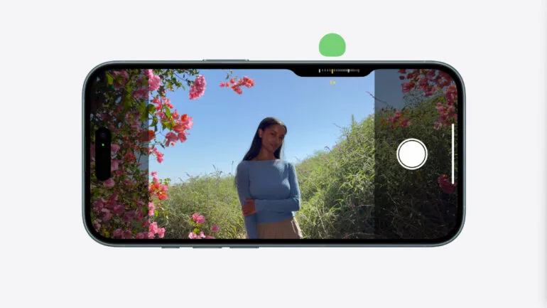 iPhone 16 and 16 Plus launch Camera Control zoom