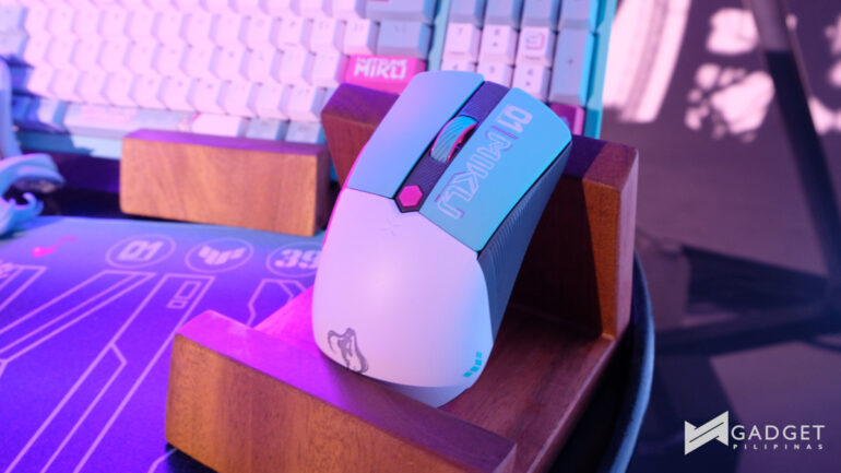 TUF Gaming x Hatsune Miku Embrace the Game event mouse