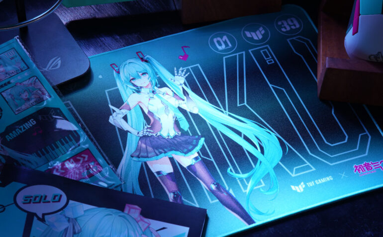TUF Gaming x Hatsune Miku Embrace the Game event mousepad