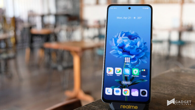 realme 14 5G First Impressions display