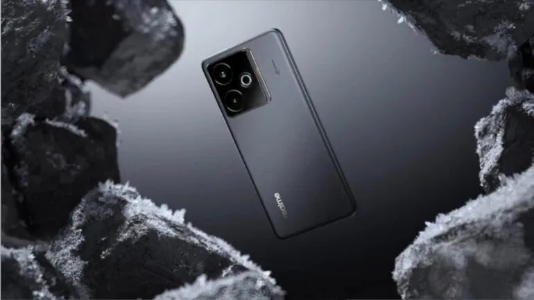 realme GT 7 display and Geekbench Black