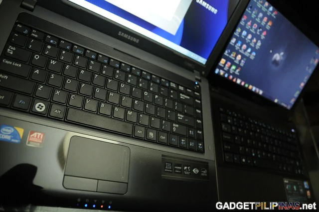 DSC_3889_wm Sanmsung R440 vs Asus K42Jr