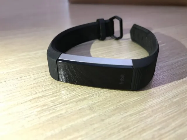 Fitbit Alta HR