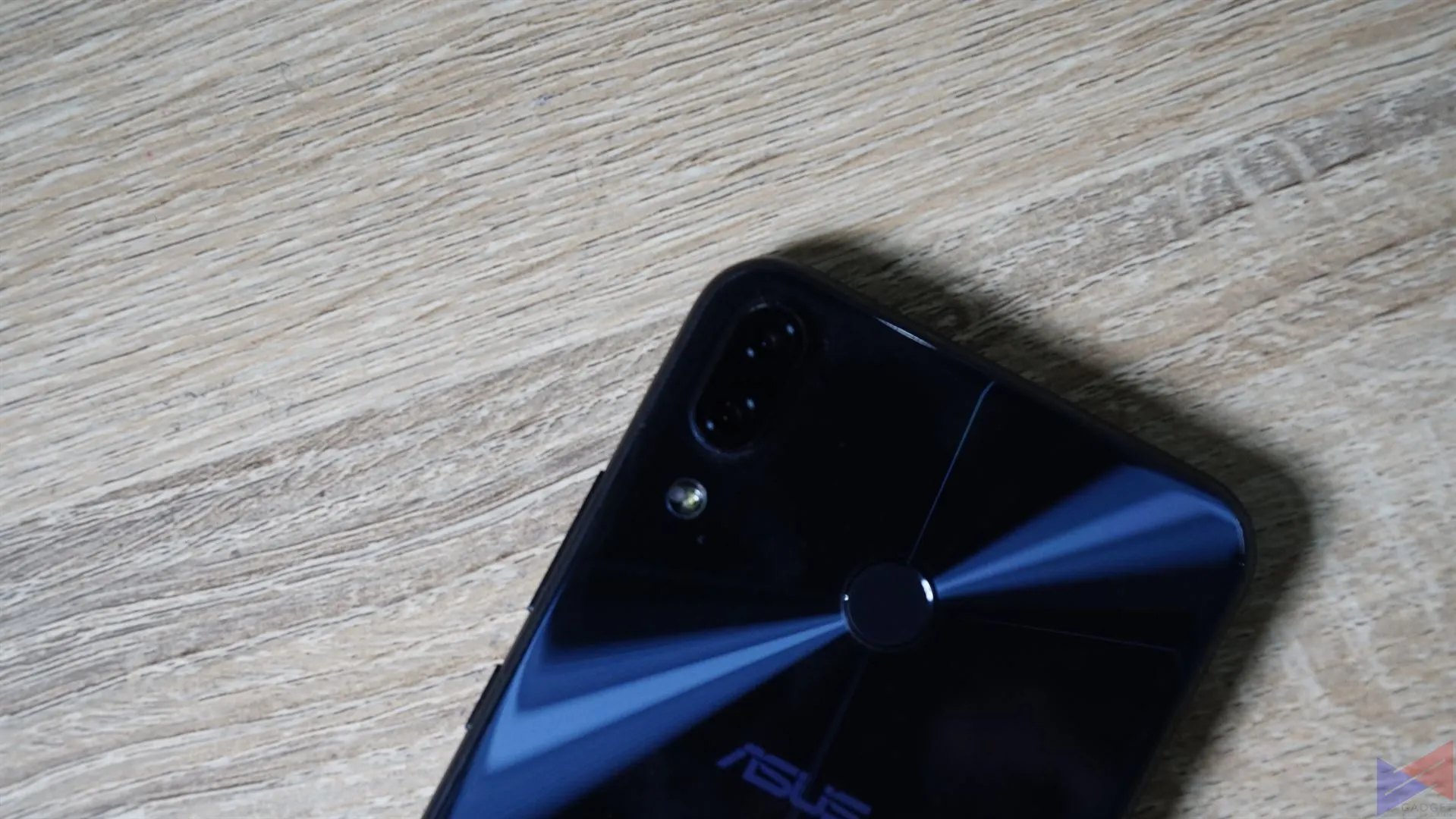 ASUS Zenfone 5 - 11