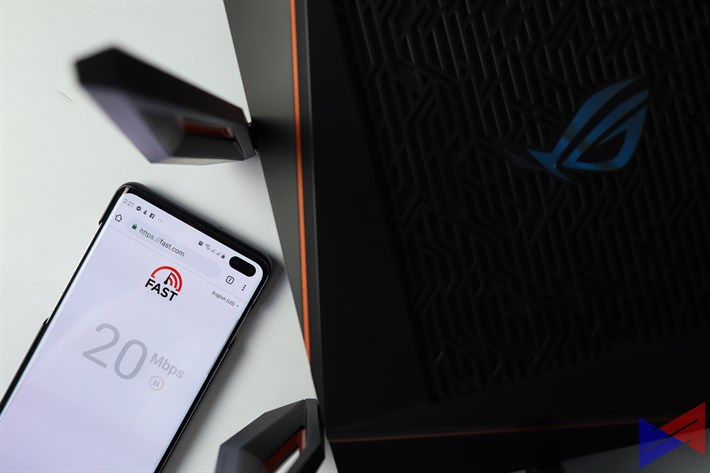 Galaxy S10 and ASUS ROG AX11000 14