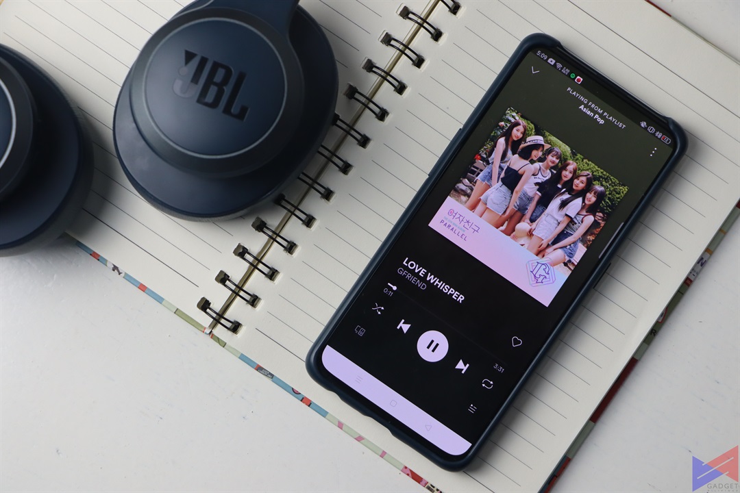 JBL LIVE 650BTNC Spotify 1