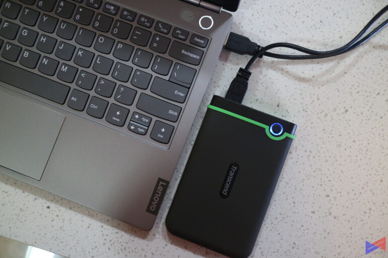 Transcend StoreJet 25M3 HDD Plugged In