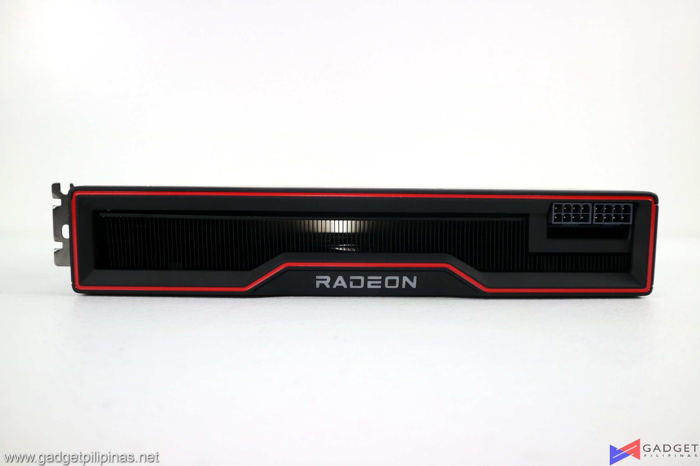 AMD Radeon RX 6800 XT Review - sideview