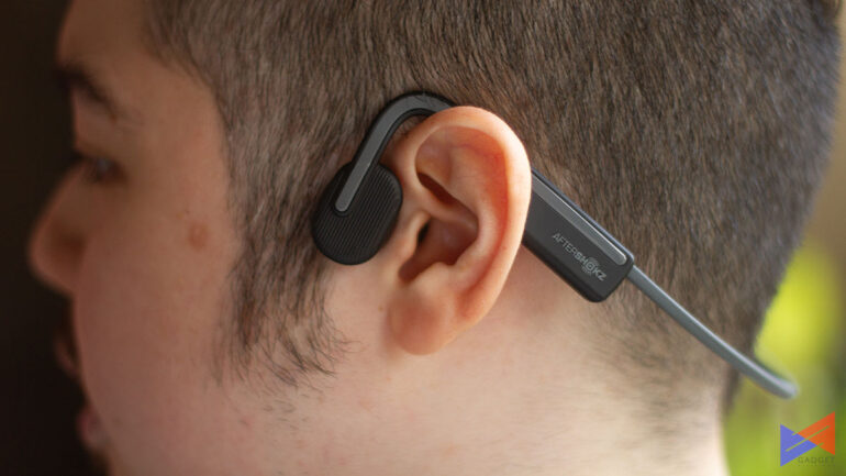 aftershokz-openmove-review-wear-2