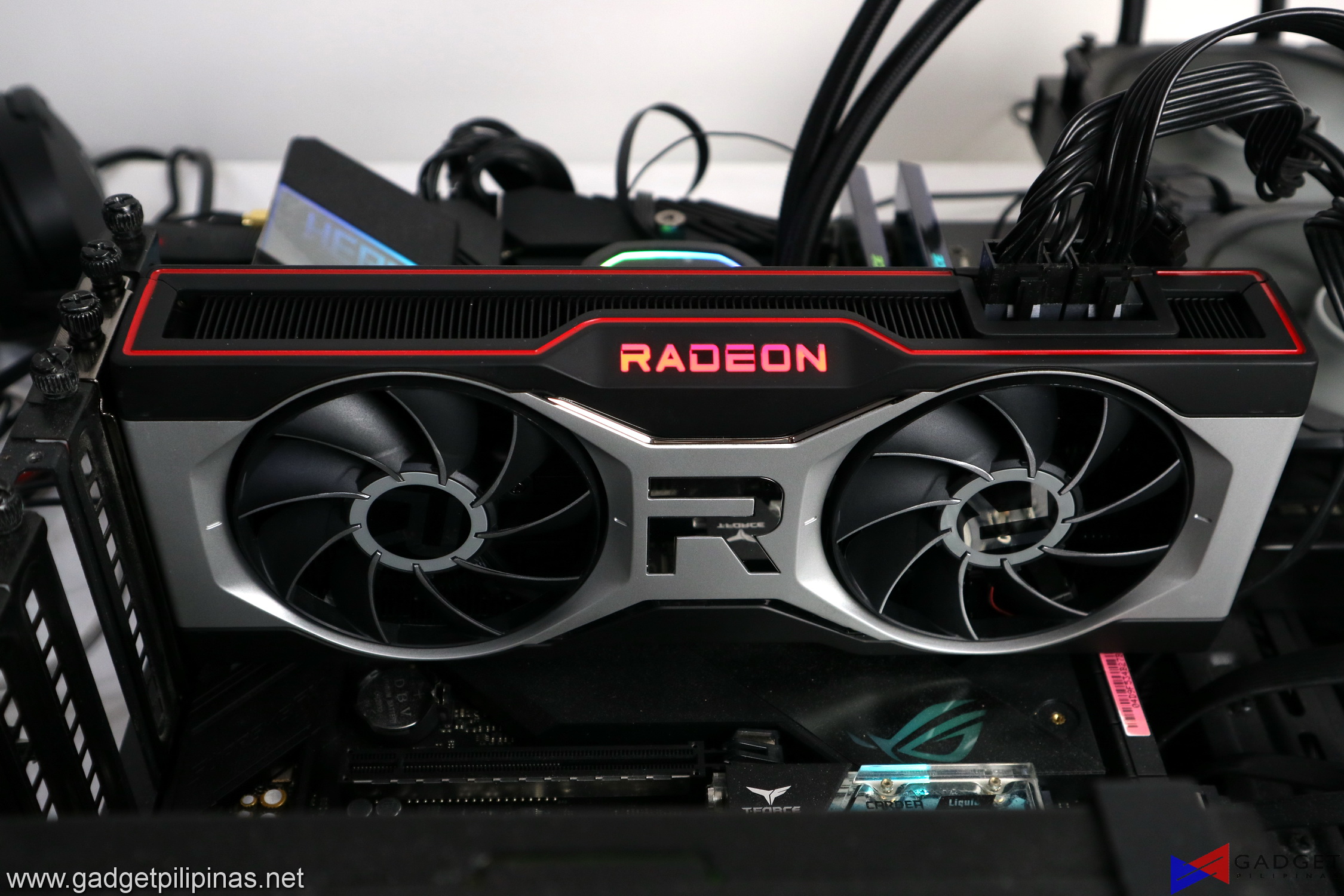 AMD Radeon RX 6700 XT Review - 005