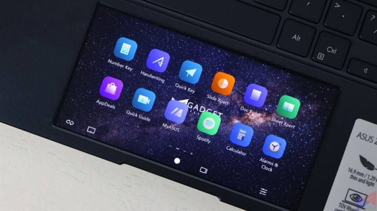 ASUS ZenBook 14 UX435E ScreenPad 2.0