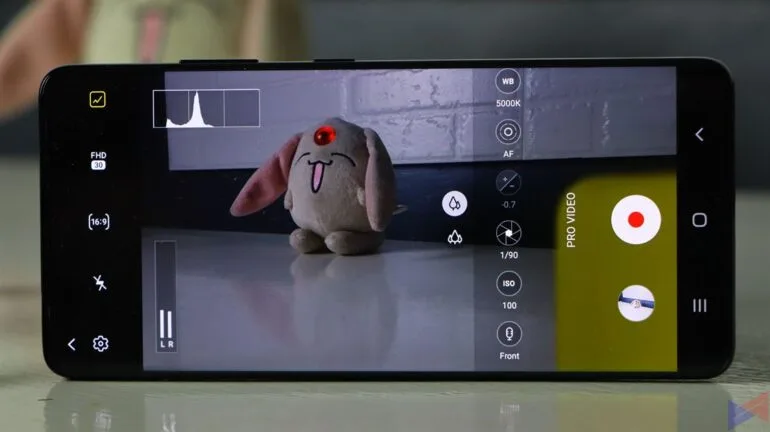Mi 11 vs S21 Ultra 5G - Pro Video