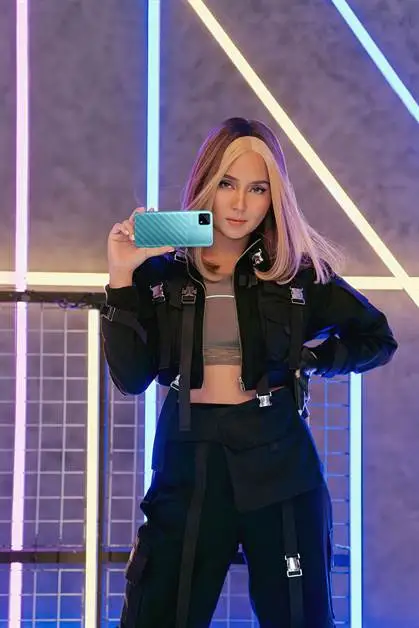 Kathryn-Bernardo-x-realme-(1)