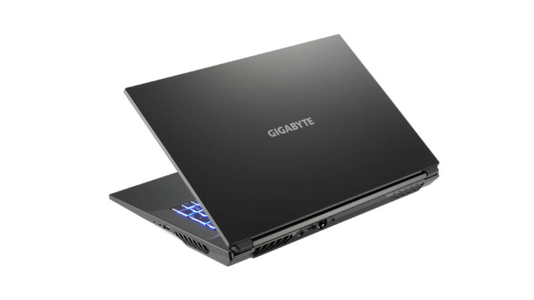 gigabyte-a7-x1-17-inch-gaming-laptop-thickness