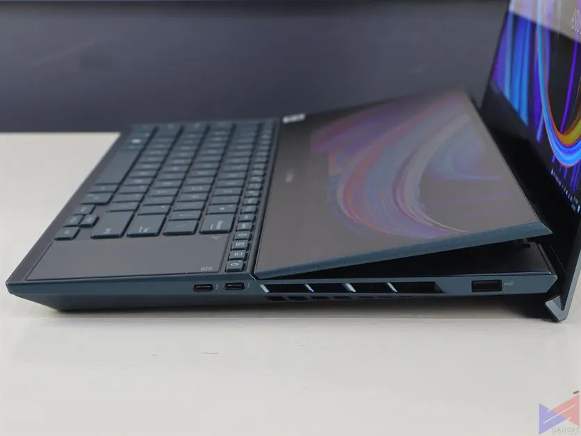 ASUS ZenBook Pro Duo 15 OLED First Impressions (3)