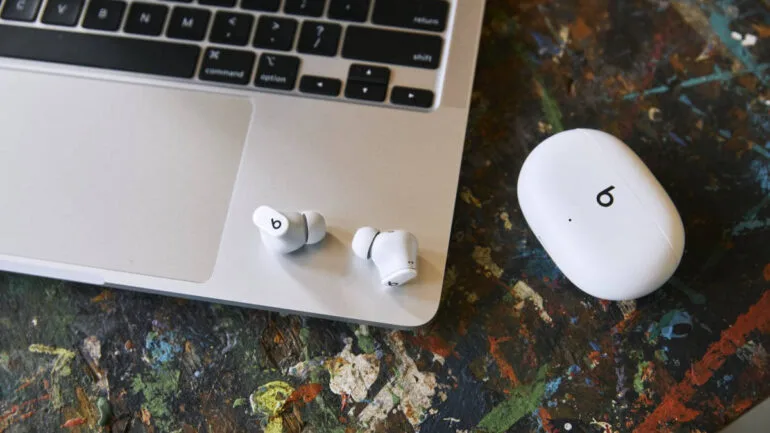 Beats Studio Buds White