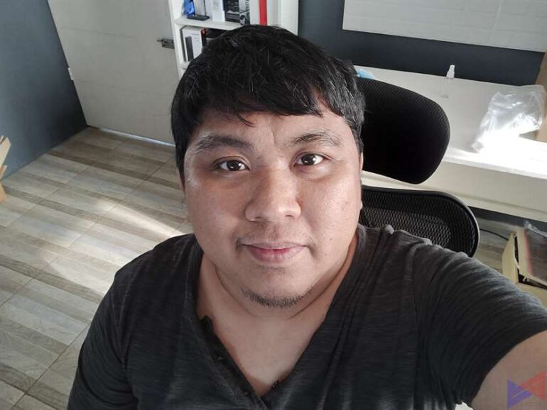 realme 8 Pro Selfie (1)