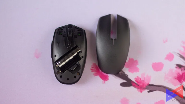 Razer Orochi V2 review battery in