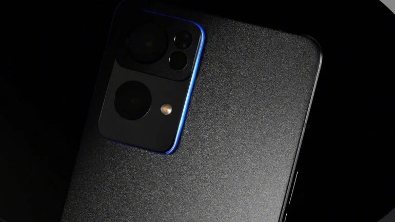 OPPO Reno7 Pro 5G camera ring
