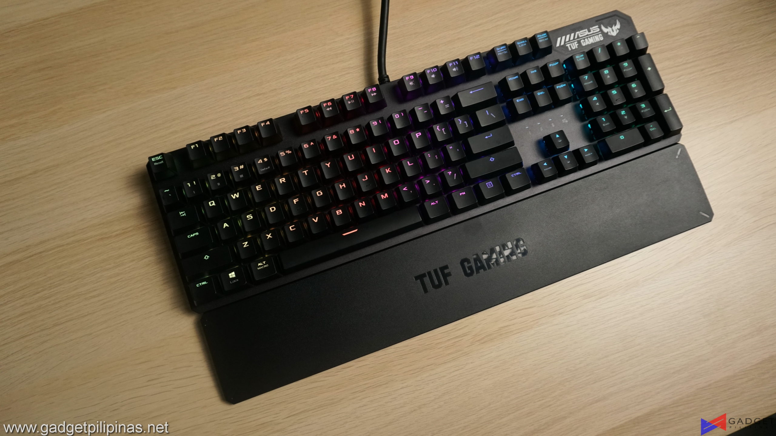 TUF ROG Christmas Gift Ideas for Gamers - ASUS TUF K3 Gaming Keyboard 05