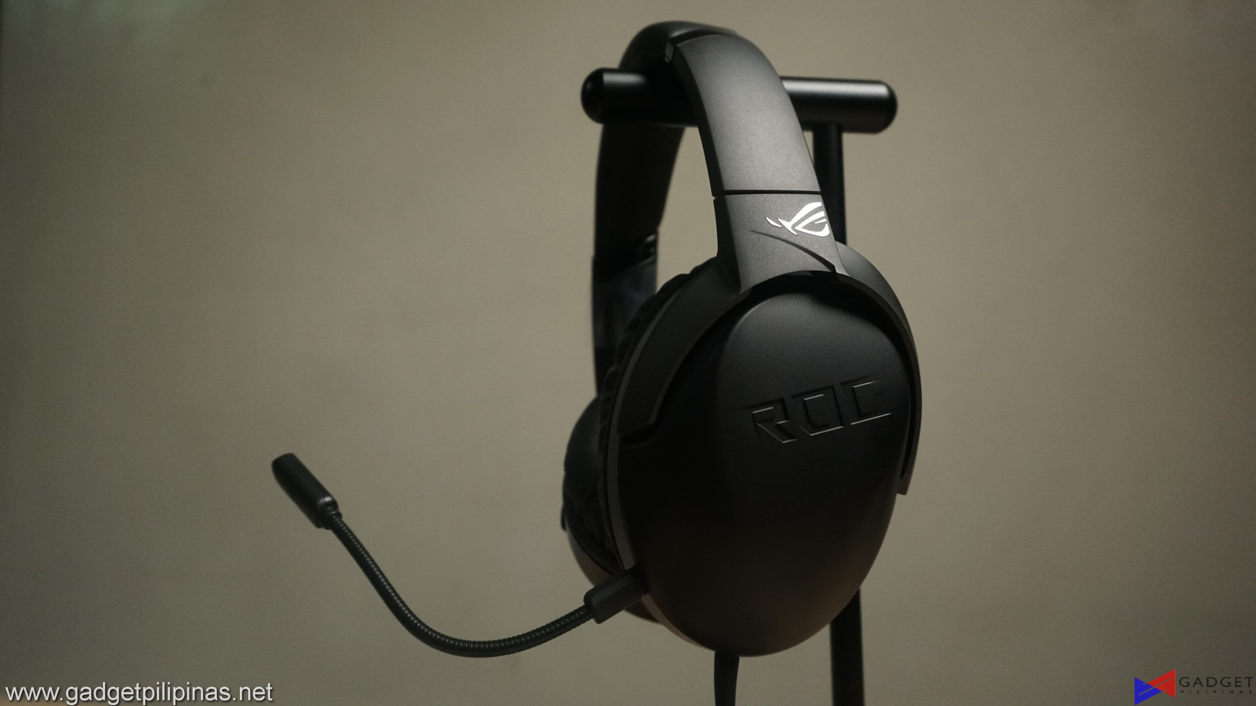 TUF and ROG Christmas Gift Ideas for Gamers - ROG Strix Go 14