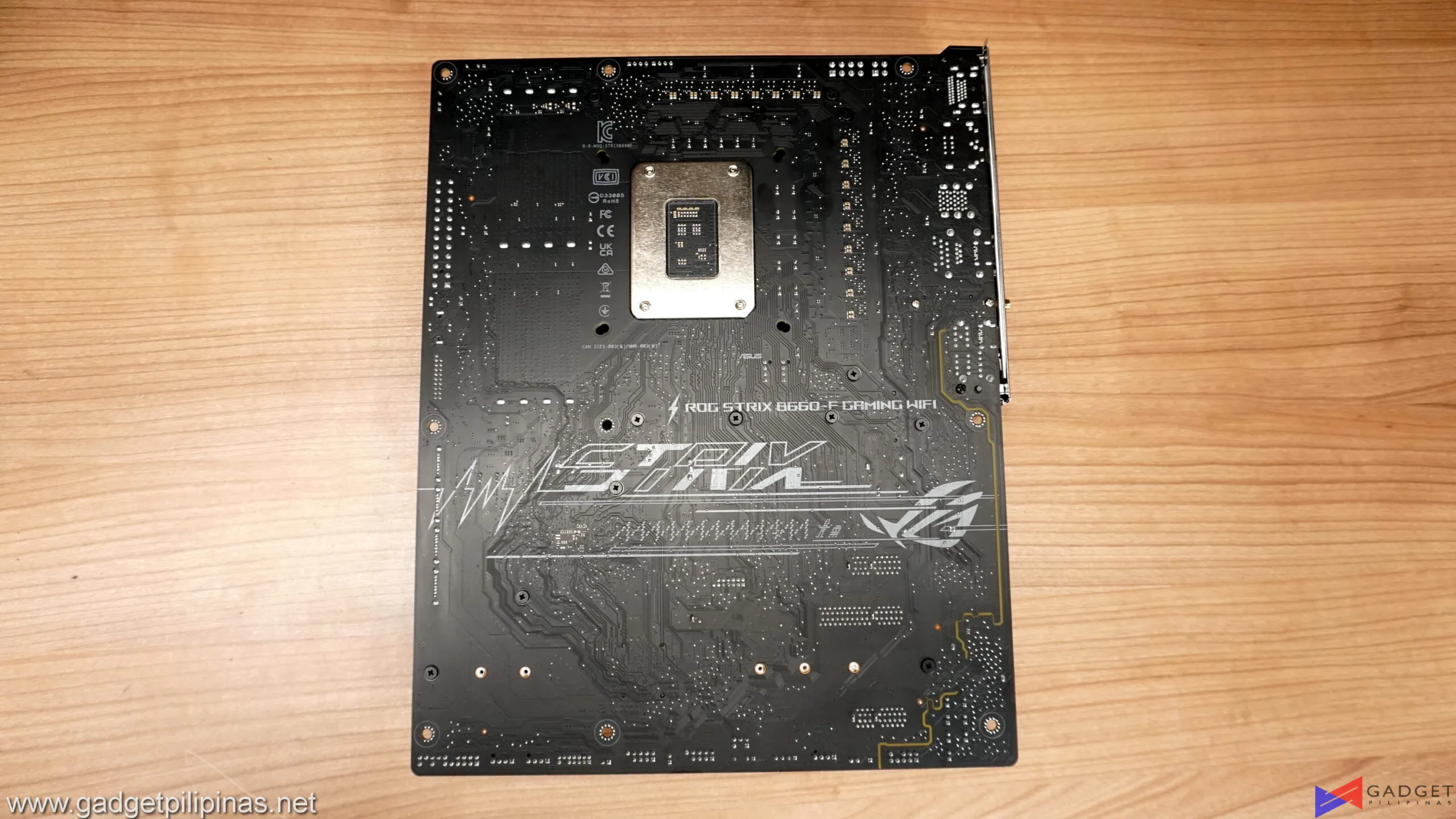 ASUS ROG Strix B660-F Gaming WiFi Motherboard Review 038
