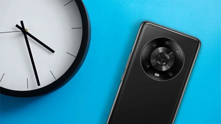 HONOR Magic4 Pro is now available