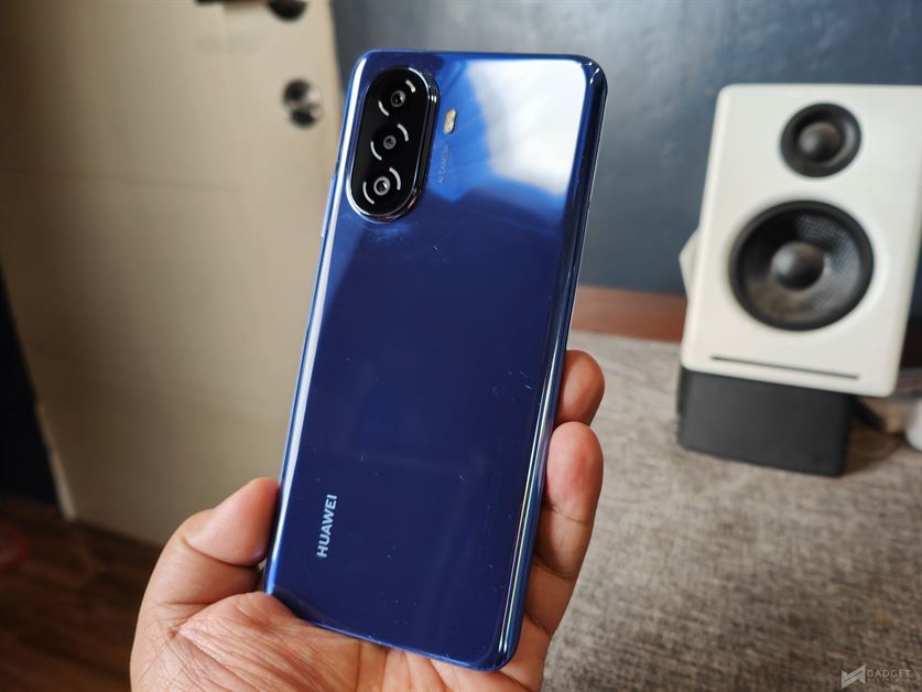 Huawei nova Y70 Review