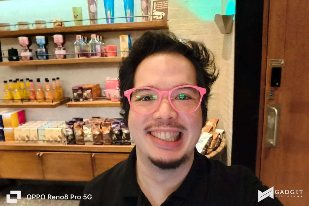 OPPO Reno8 Pro 5G - Review - front camera - 2