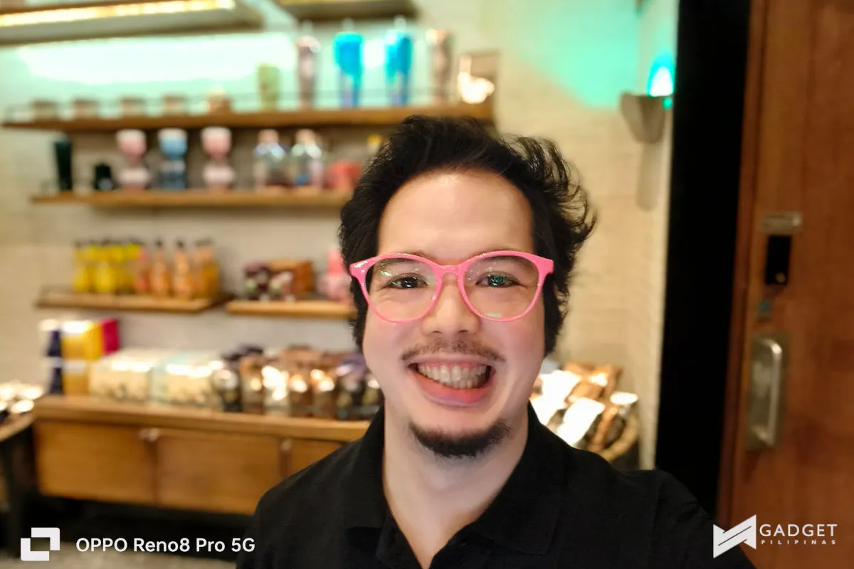 OPPO Reno8 Pro 5G - Review - front camera - portrait - 1