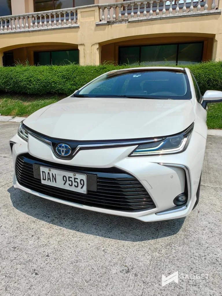 toyota corolla altis hev