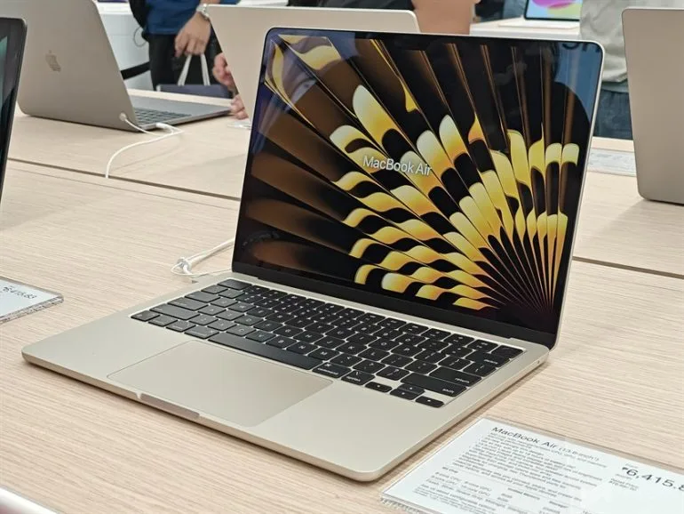 Power Mac Center MOA (60)