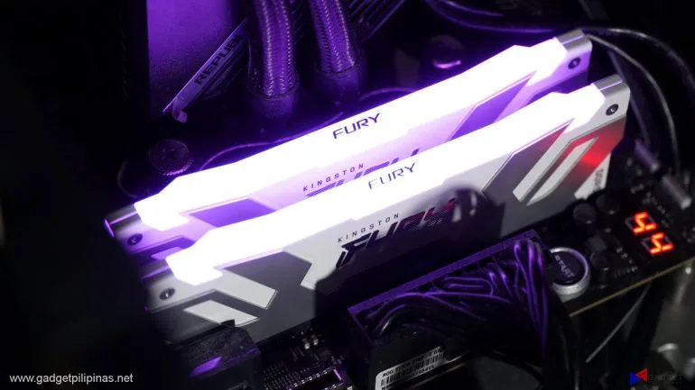 Kingston Fury Renegade 32GB 7200MHZ DDR5 CL38 49