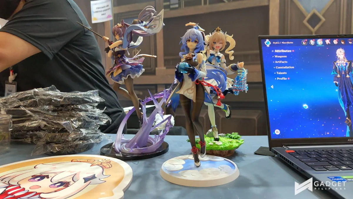 HoYo Fest 2023 Genshin Impact figurines