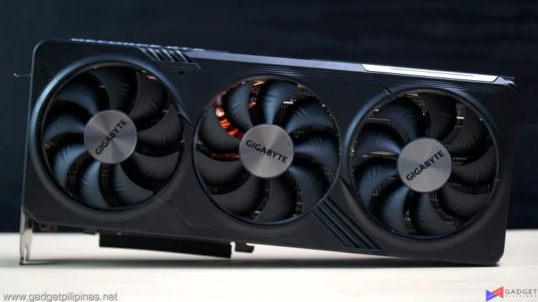 GIGABYTE RTX 4070 SUPER Gaming OC Review 021