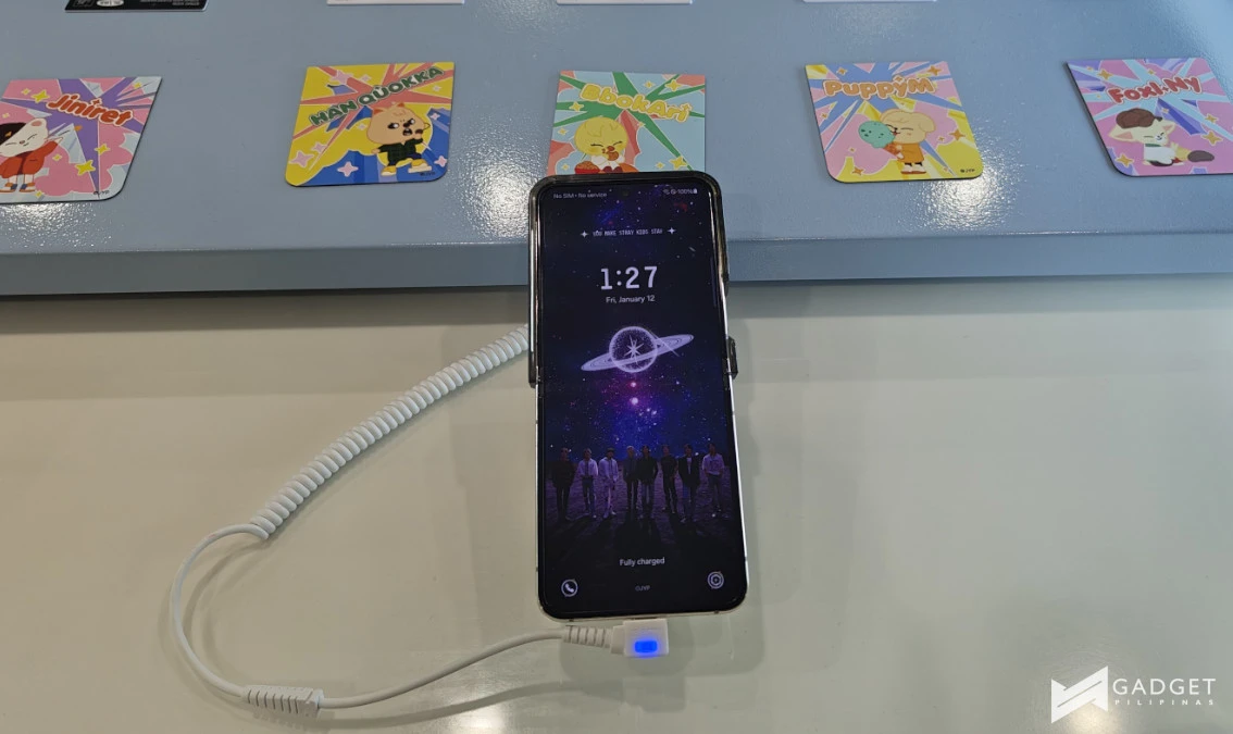 SLBS Stray Kids Collection for Galaxy Devices Galaxy Z Flip5 Stray Kids Edition theme