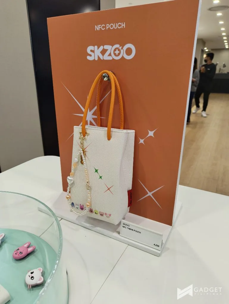 SLBS Stray Kids Collection for Galaxy Devices SKZOO NFC Theme Pouch