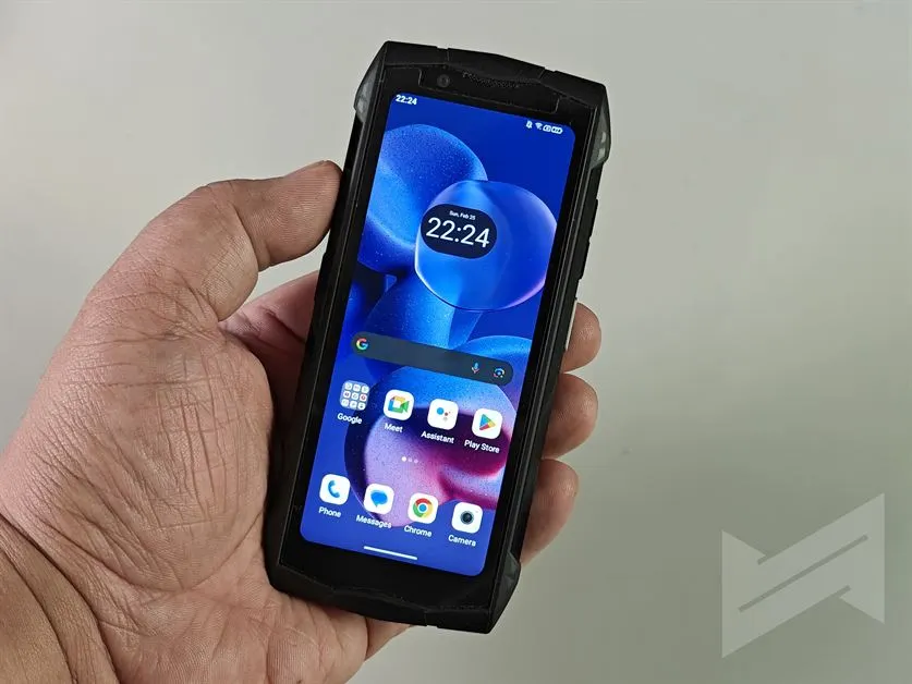 DOOGEE Smini Review Unit (25)