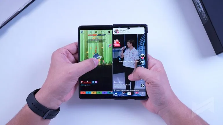 Honor Magic V2 Review 03