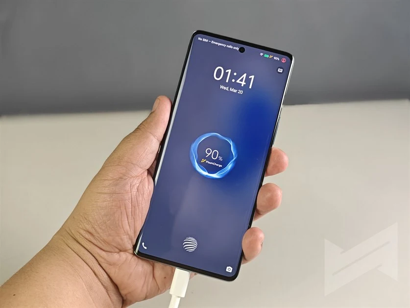 vivo V30 Review Unit (22)