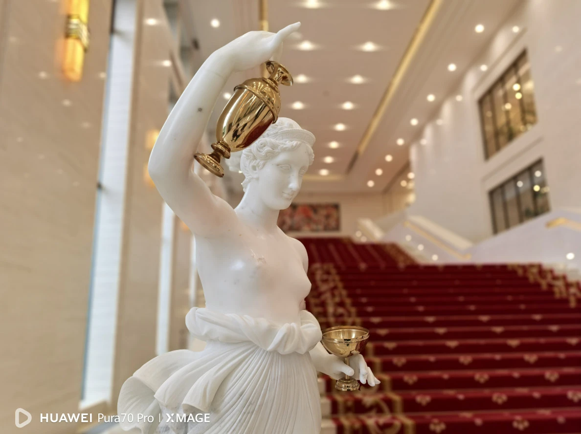 Huawei-Pura-70-Pro-First-Impressions-rear-camera-sample-1