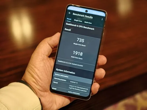 realme 12 5G Review 1
